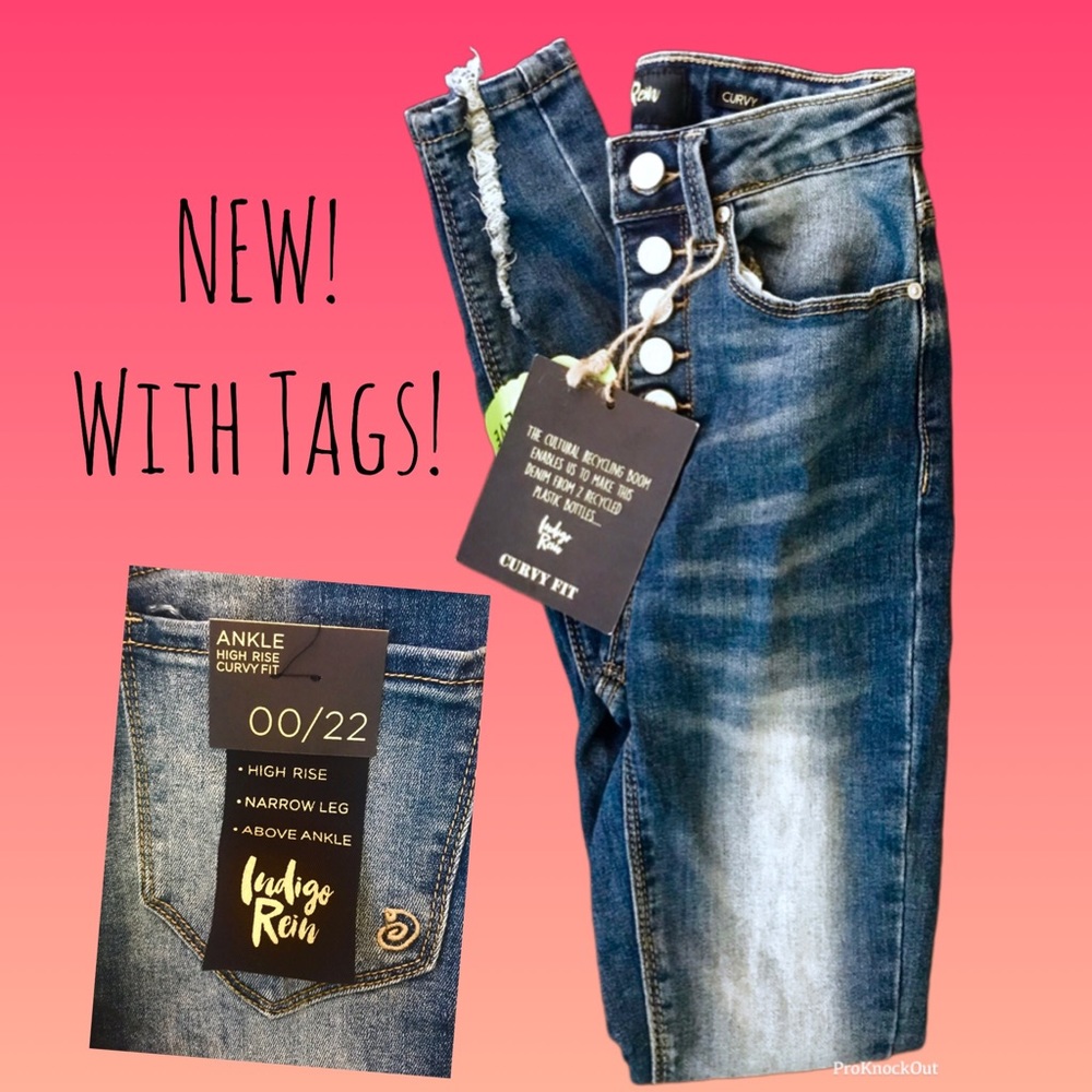 NEW * NWT High Rise Curvy Frayed Hem Jeans 00 | 22